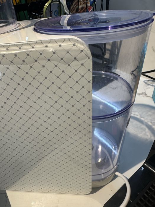 Машина за адаптирано мляко AGU HAPPY SHAKER