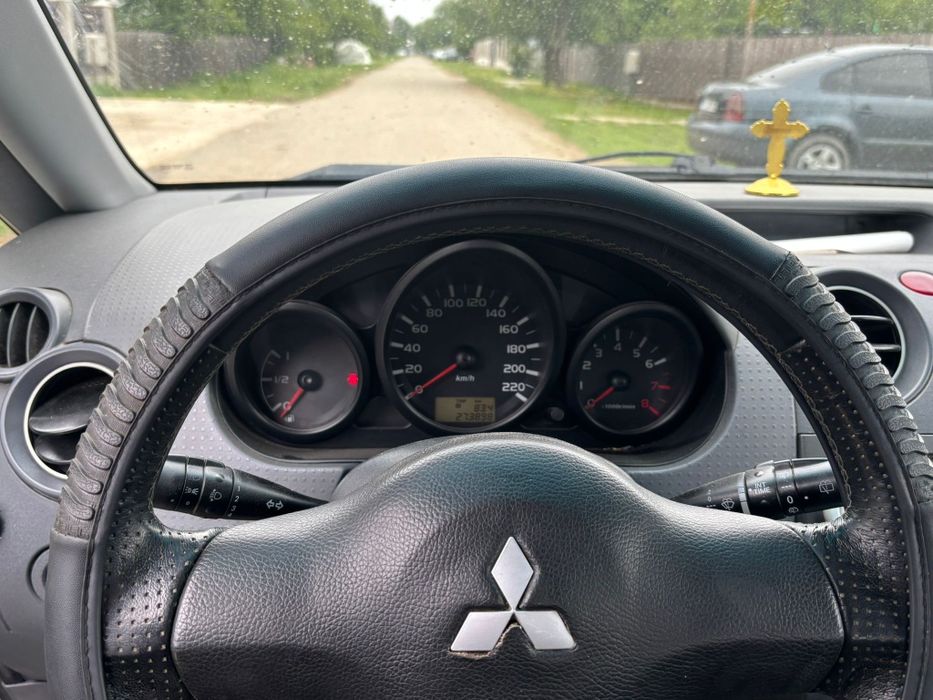 Mitsubishi colt anul 2006