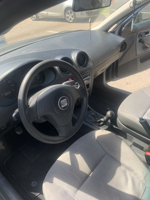 Vând Seat Ibiza 1.2 benzină, an 2004, în stare bună de funcționare