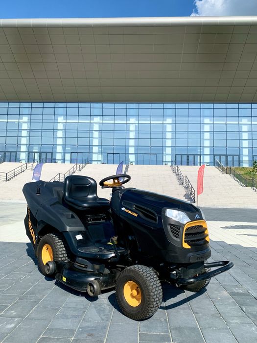 Tractoras de tuns iarba Husqvarna Mc Culloch V2 Twin