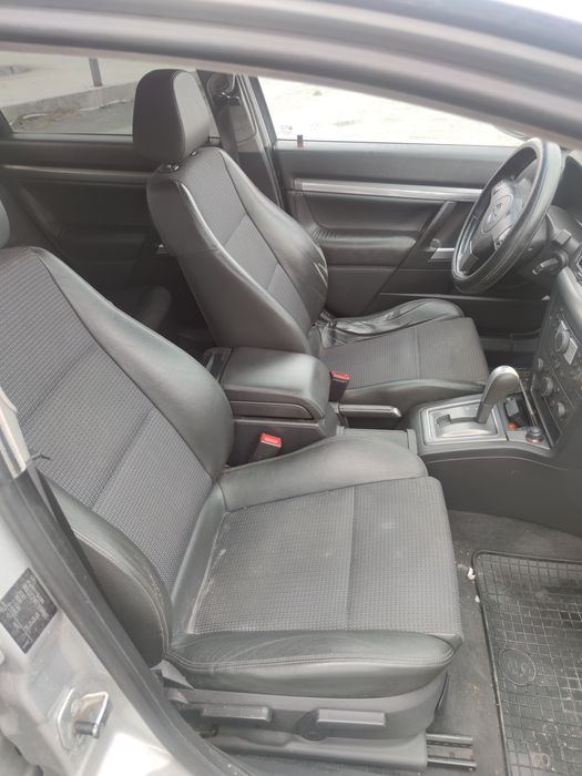 Опел Вектра Ц 1.9 150к.с автомат 2007г. Opel Vectra C 1.9cdti 150k.s