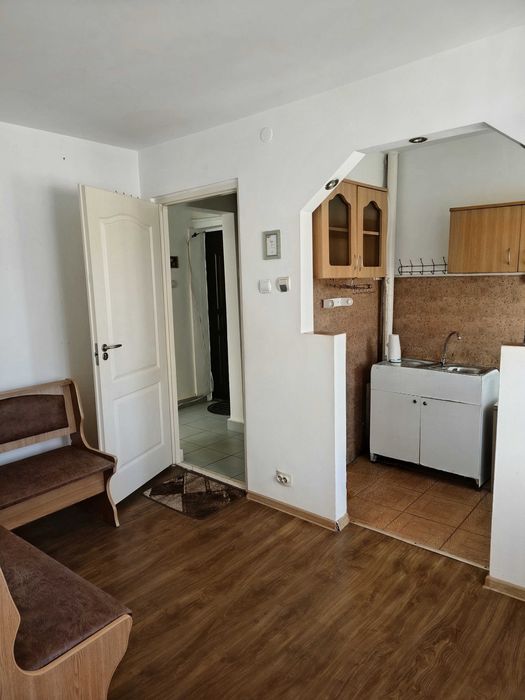 apartament 3 camere de vanzare