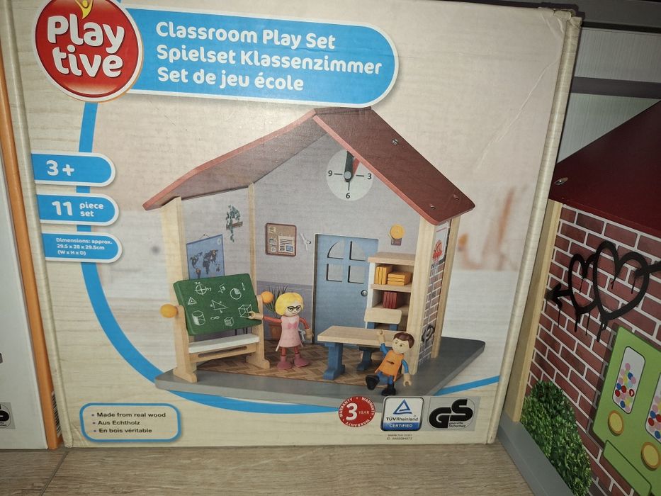 Дървени къщички за игра