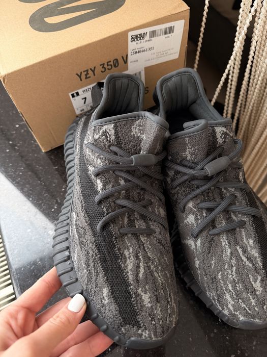 Adidas yeezy v2 boost “dark salt”