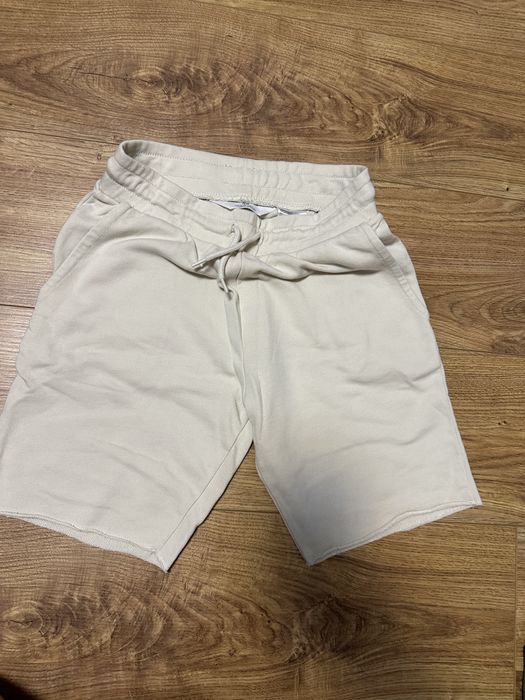 Къси панталони H&M за момче с ръст 152см