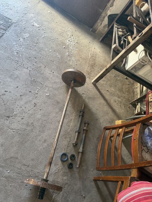 Продам штангу 28кг+самодельные гантели.