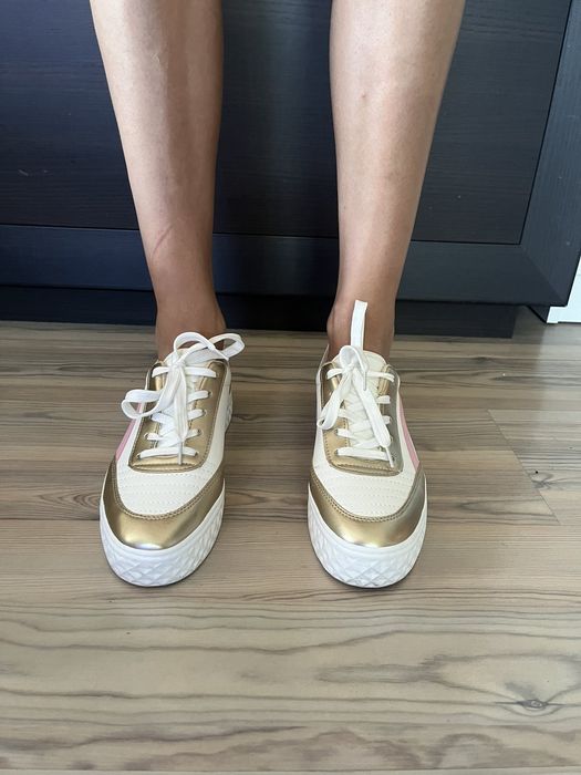 Дамски обувки нови