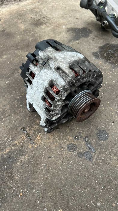 Alternator Audi A5 8T/A4 B8 2.7 tdi CAM CAMA 190 cp