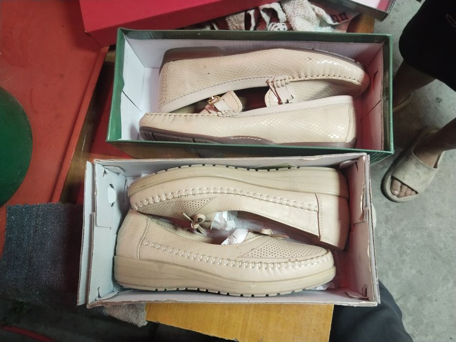 Продам Макасины 2 вида б/у ХС 41 размера