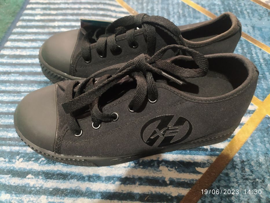 Кецове ролери чисто нови