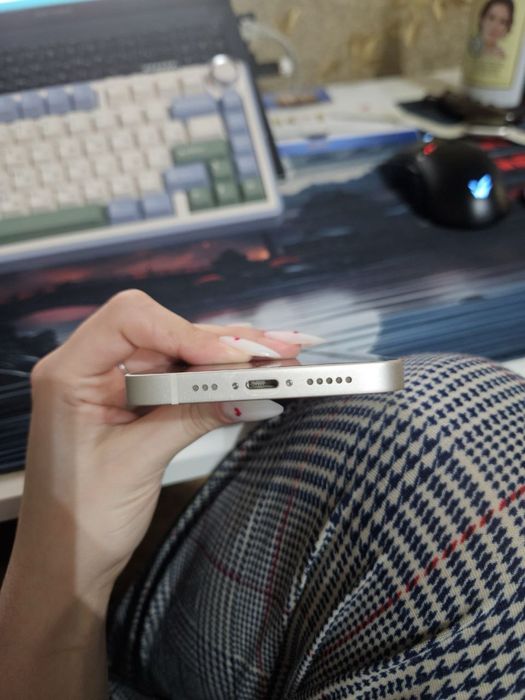 Iphone 13 128 аккумулятор 88%