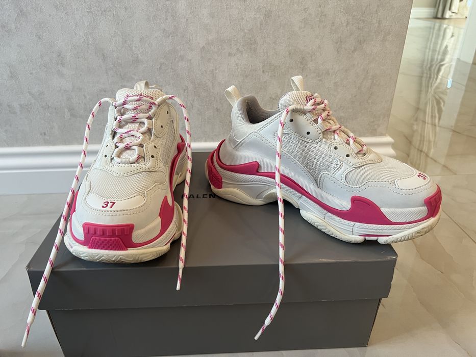Balenciaga 37 номер носени два сезона изключително удобни закупени от