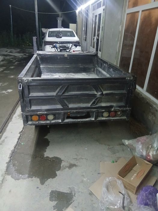 Skuter yangi yurib turgan
