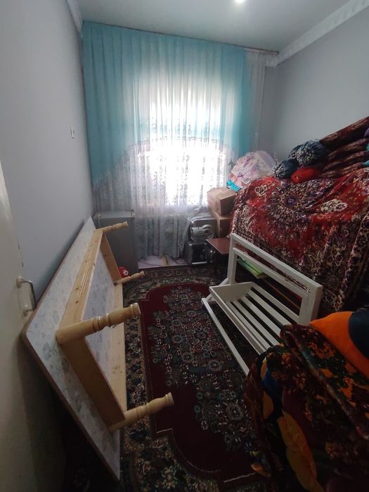 Urganch shahrida 5-qavatda  4xonali kvartira zudlik bilan sotiladi