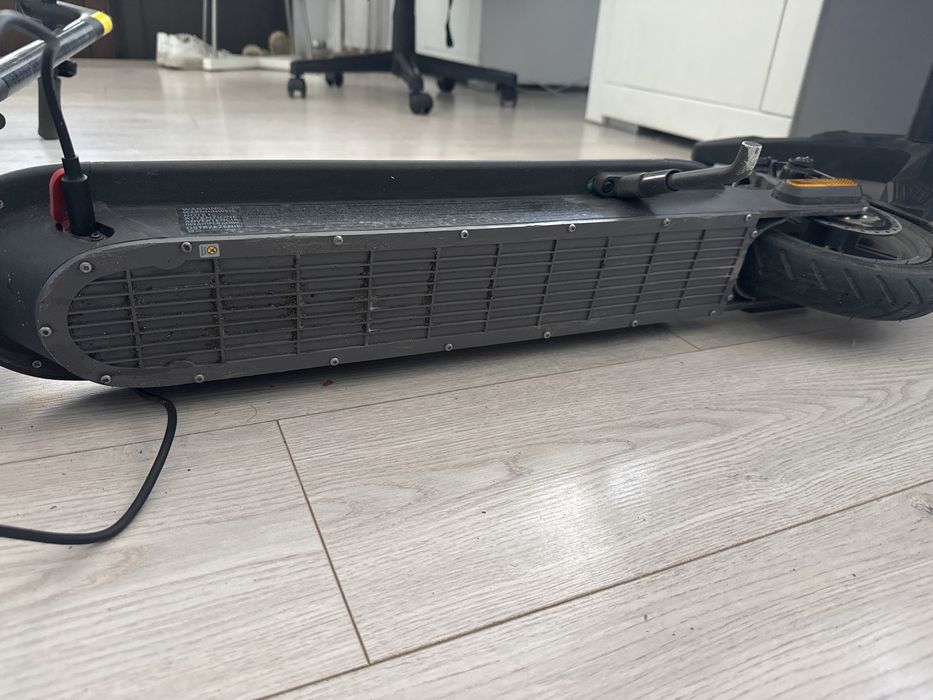 Trotineta Mi electric scooter essential