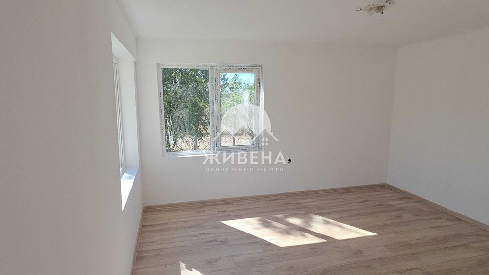 Продавам реновирана къща в с.Червенци, обл. Варна
