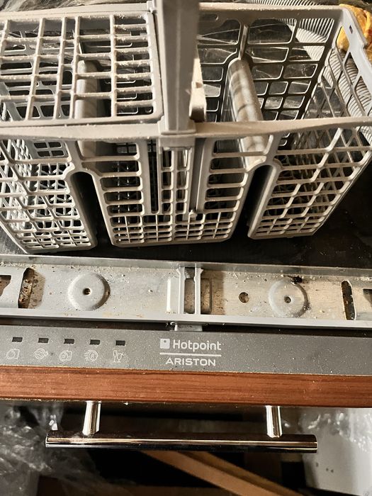 Masina de spalat vase incorporabila