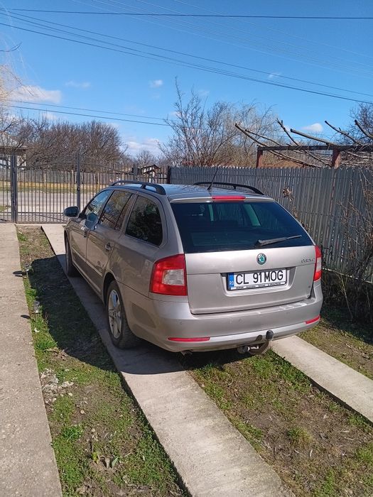 SKODA Octavia 2012 — imagine 3