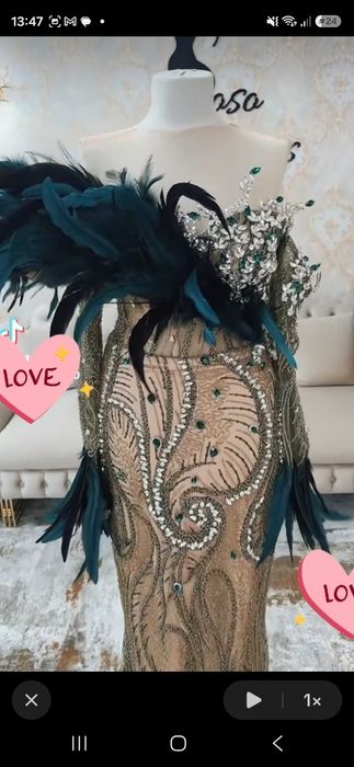 Rochie Nasa nije buduri , model unic marima 38-42 cu corset reglabil purtata o singura data