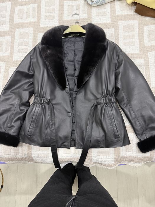 Продам Роскошную кожаную куртка с мехом норки