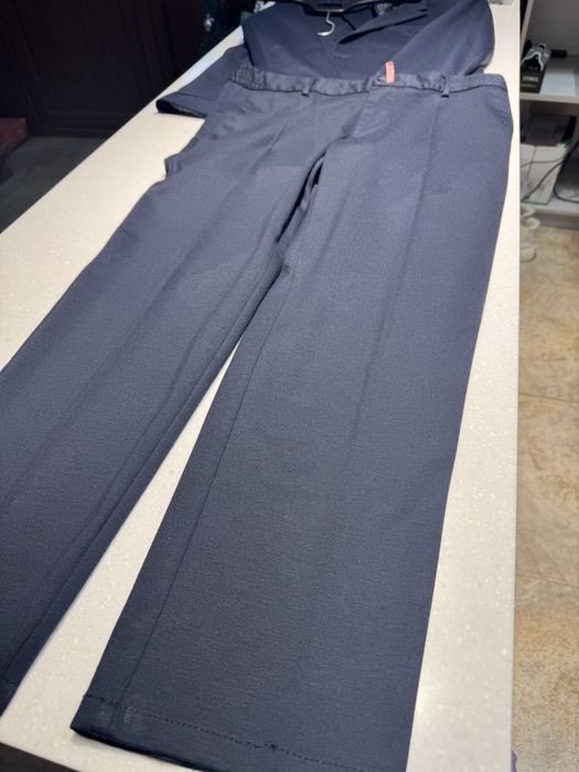 Продам Итальянский костюм