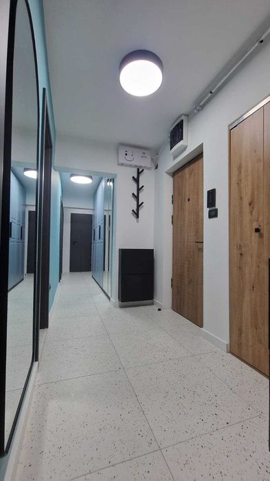 Direct de la propietar 4 camere UTA etaj 3/4 toatal renovat si mobilat