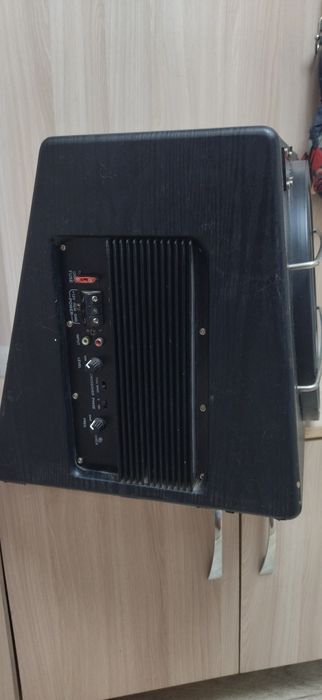 Продам сабвуфер в хорошим состоянии+