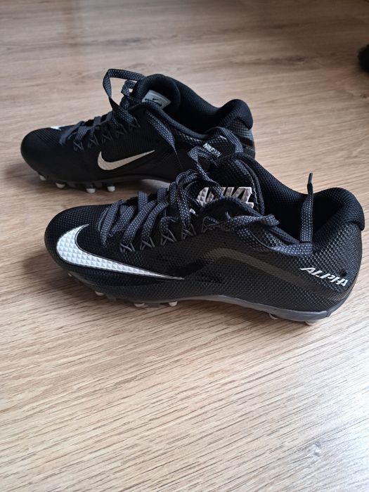 Бутонки Nike Alpha