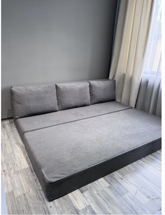 Диван бескарастный