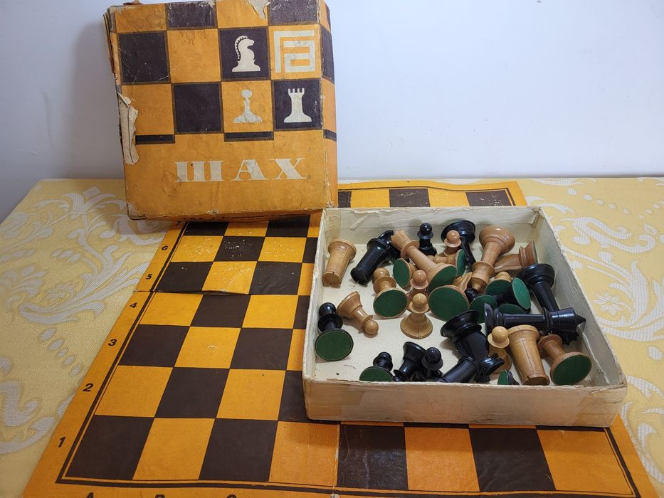 Бакелитни фигури за играна шах