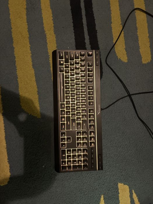 Tastatura HyperX alloy core