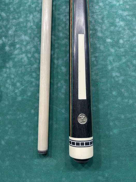 Продается кий бильярдный