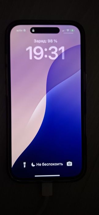 IPhone 16 телефон