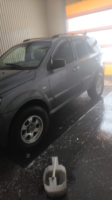 Продам или меняю Киа саренто 2005г