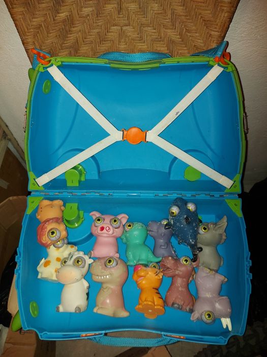 Детски куфар с колела Bonnki + подарък