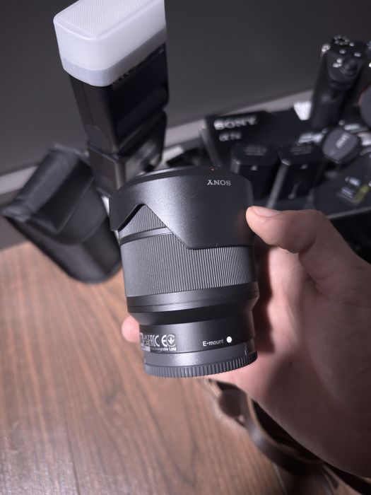 Obiectiv Sony FE 28–70mm f/3.5–5.6 OSS – Garanție 2027