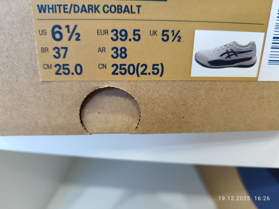 ASICS gel resolution x clay  39.5