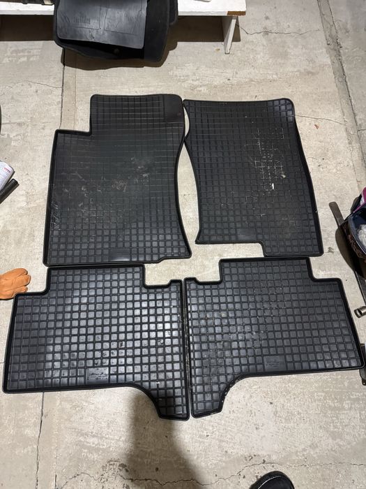 Полики продам на прадо еомплект