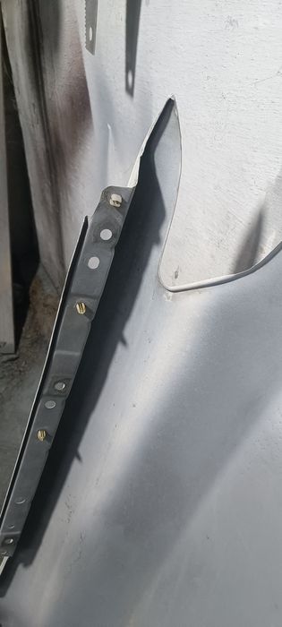 Продам Крыло на Land cruiser Prado