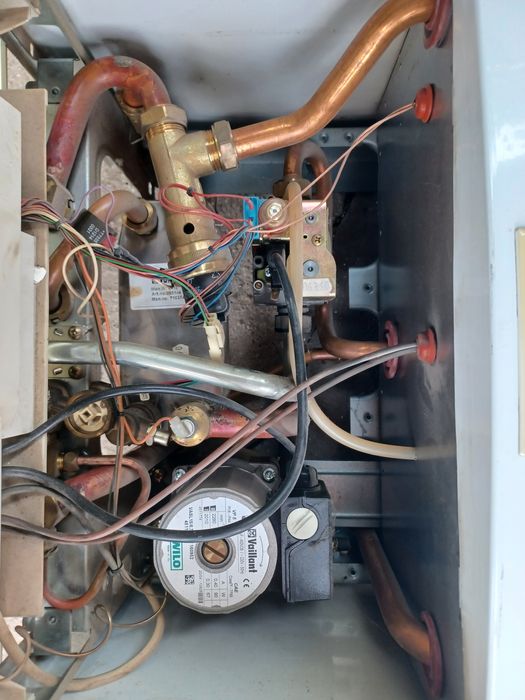 Centrala termica Vaillant VUW INT 242/2-5