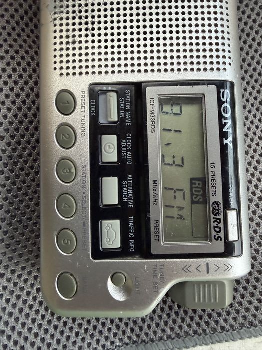 Radio  portabil SONY ICF-M33 RDS