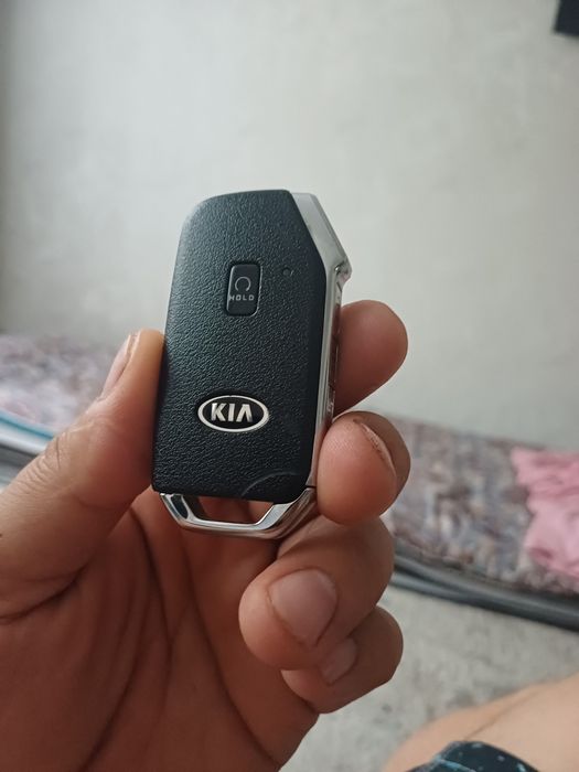 Продам ключи KIA