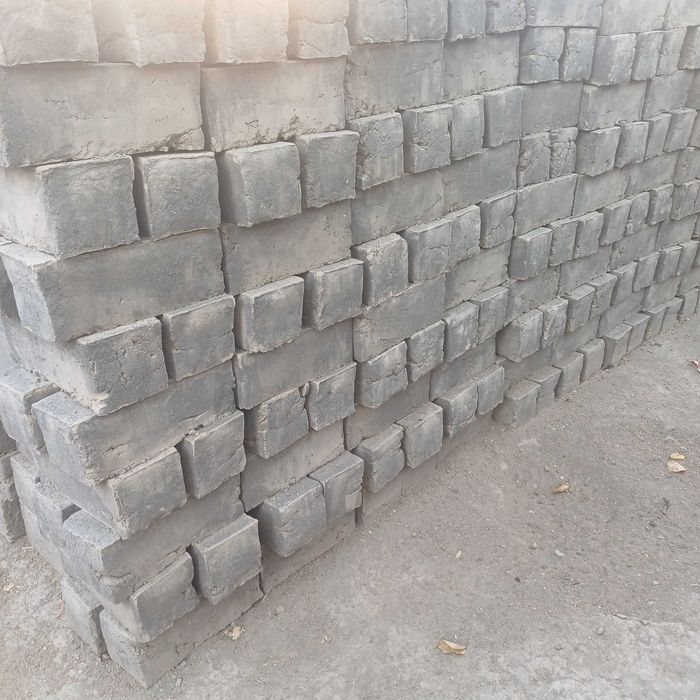 Лой блок сотилади. Горбольница.