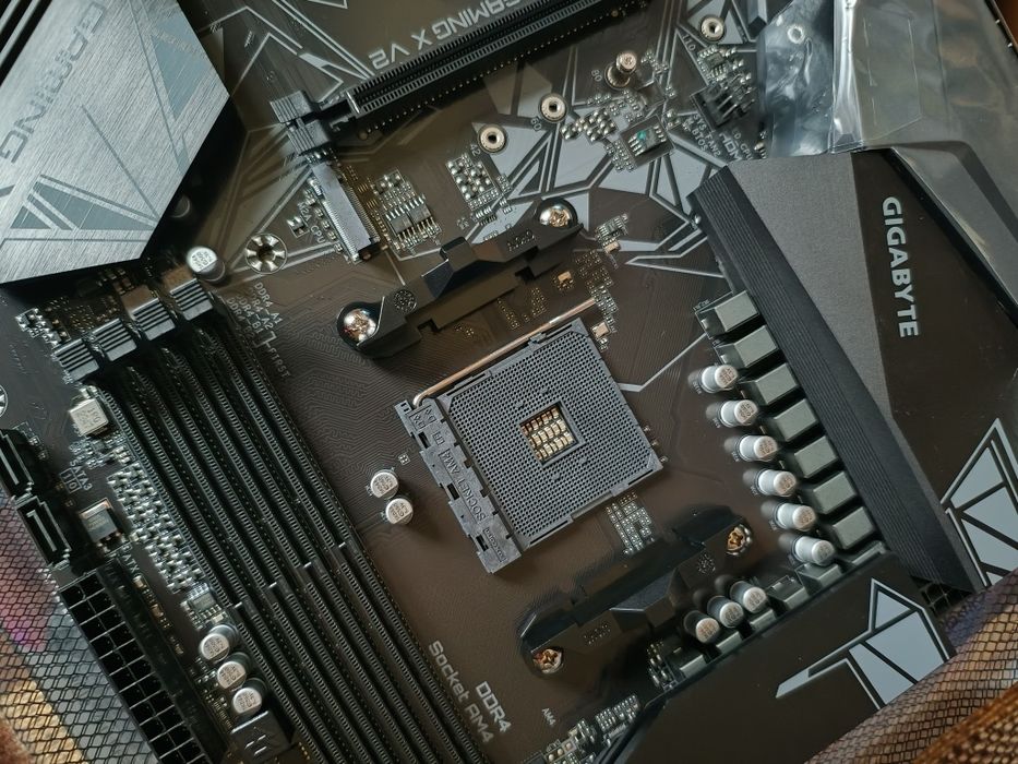 Placă de bază Gigabyte B550 Gaming X V2