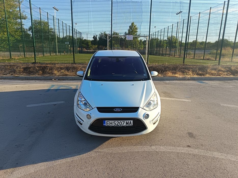 Продавам Ford s-max