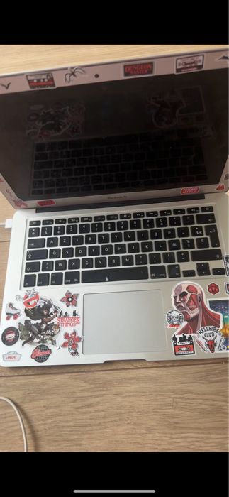 Macbook air, 13 inch, Mid 2012