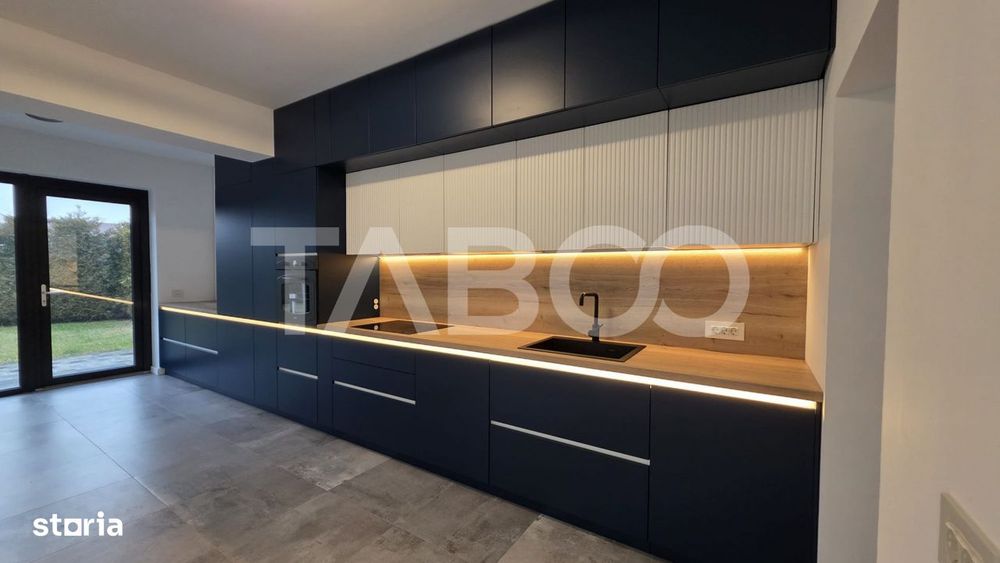 Casa noua de lux model deosebit de vanzare in Sebes