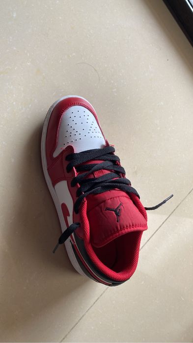 Jordan 1 low marimea 38