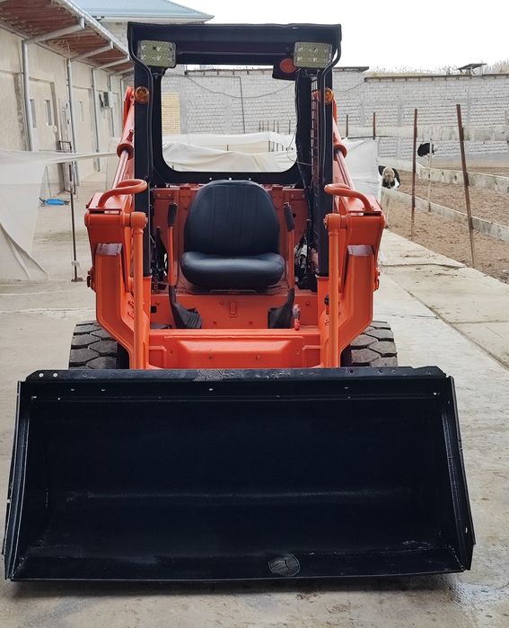 Мини погрузчик Тойота 8СДК сотилади.