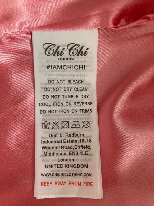 Коктейлна рокля Chi Chi London